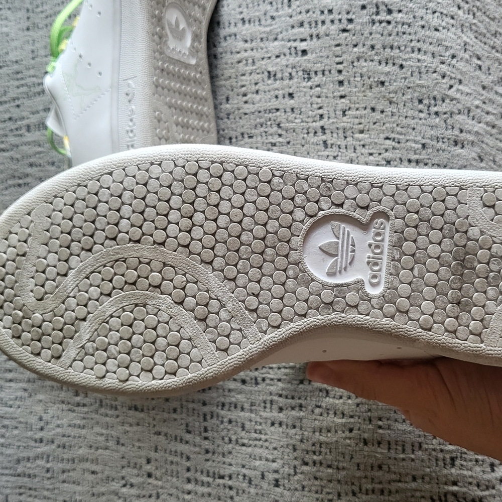 Adidas Women's White Sneakers with Yellow and Green Accents - Picture 7 of 7